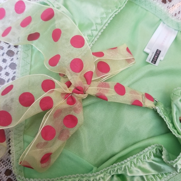 Vintage Inspired RARE Lime Green Satin Pantie - Picture 7 of 9